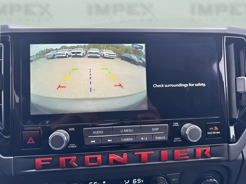 Used 2025 Nissan Frontier PRO-4X AWD/4WD image 19