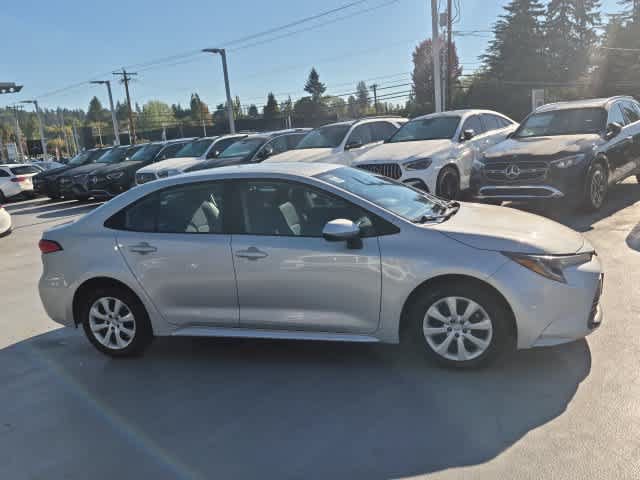 Used 2024 Toyota Corolla LE FWD image 9