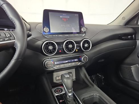 Used 2020 Nissan Sentra SV FWD image 19