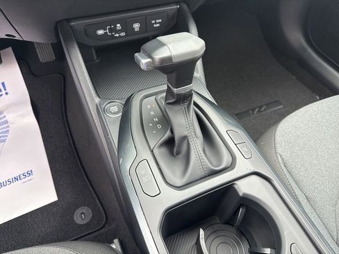 New 2025 Kia K4 LXS image 35
