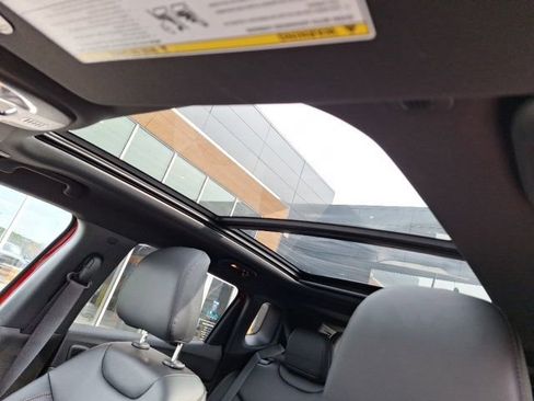 Used 2024 Jeep Compass Limited w/ Sun and Sound Group image 25