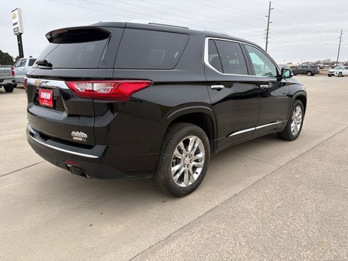 Used 2018 Chevrolet Traverse High Country image 6