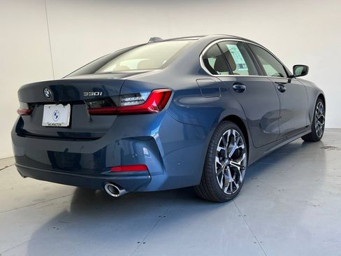 Certified 2026 BMW 330i Sedan RWD image 3