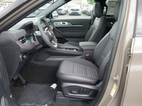 New 2026 Ford Explorer ST-Line w/ ST-Line Street Pack AWD/4WD image 2
