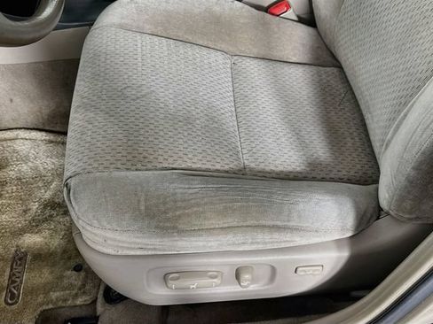 Used 2004 Toyota Camry LE FWD image 20