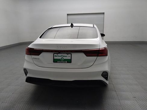 Used 2023 Kia Forte LXS image 7