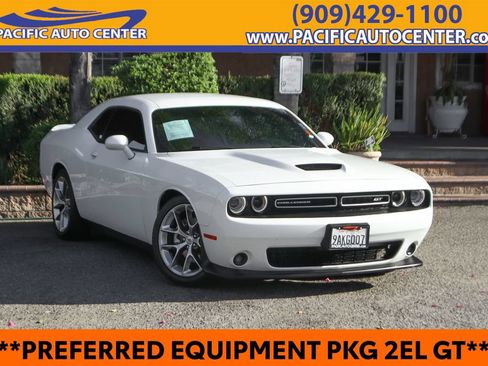Used 2022 Dodge Challenger GT RWD image 1