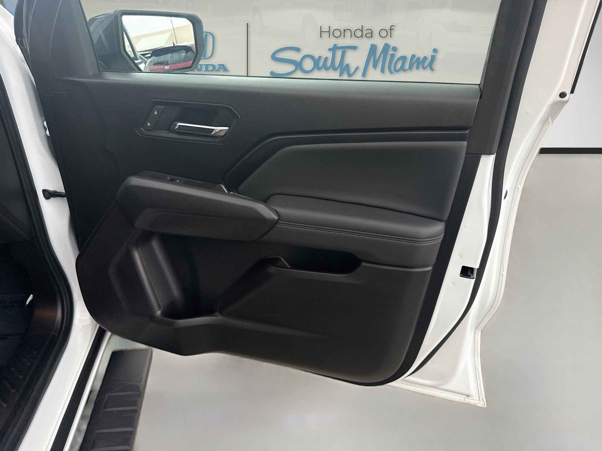 Used 2024 Chevrolet Colorado LT w/ LT Convenience Package RWD image 34