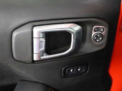 Used 2022 Jeep Gladiator Mojave AWD/4WD image 20