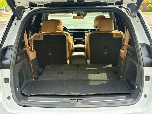 Used 2022 Jeep Grand Cherokee L Summit AWD/4WD image 17