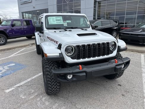 New 2026 Jeep Gladiator Mojave image 8