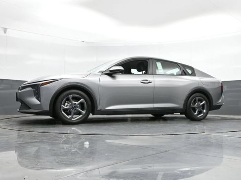 Used 2025 Kia K4 FWD image 44