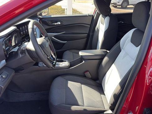 New 2026 Chevrolet Trax RS w/ Driver Confidence Package image 7