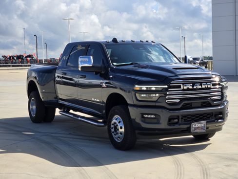 New 2026 RAM 3500 Laramie w/ Sport Appearance Package AWD/4WD image 3