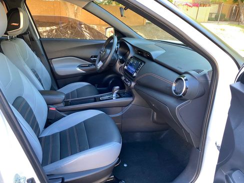 Used 2021 Nissan Kicks SR FWD image 47