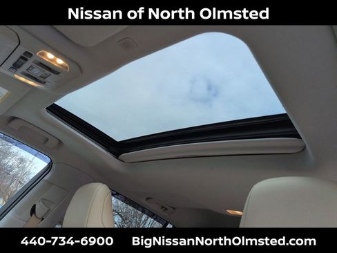 Used 2022 Toyota Highlander XLE image 19