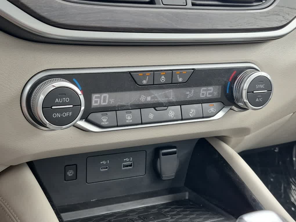 Used 2024 Nissan Altima 2.5 SL AWD/4WD image 16