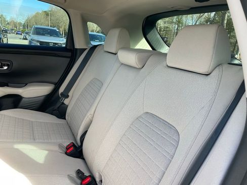 Certified 2025 Honda HR-V LX image 39