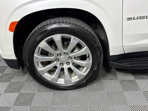 Used 2022 Chevrolet Suburban Premier AWD/4WD image 11