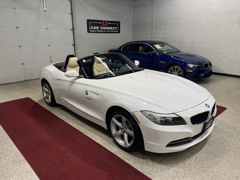Used 2011 BMW Z4 sDrive30i image 12