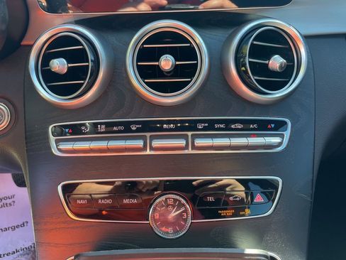 Used 2020 Mercedes-Benz C 300 Sedan image 23