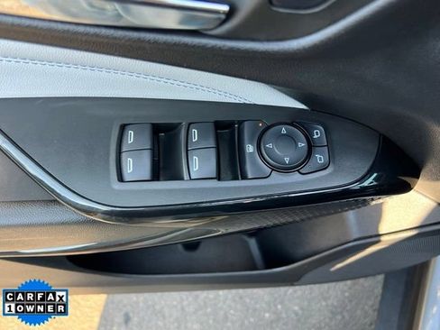 Used 2025 Chevrolet Trax LT w/ LT Convenience Package FWD image 16