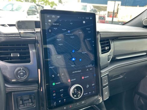 Used 2023 Ford F150 Lightning Platinum image 12