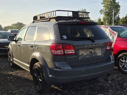 Used 2020 Dodge Journey SE w/ SE Popular Equipment Group FWD image 4