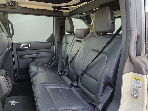 New 2026 Ford Bronco Badlands AWD/4WD image 10
