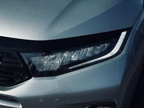 New 2026 Honda Odyssey Touring image 2