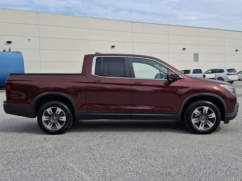 Used 2017 Honda Ridgeline RTL-T image 10