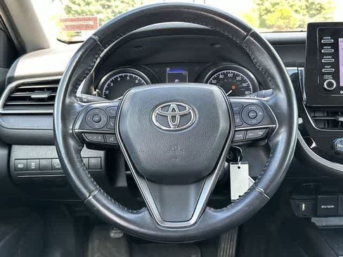 Used 2021 Toyota Camry SE FWD image 7