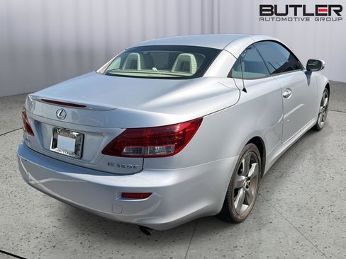 Used 2010 Lexus IS 350C RWD image 8
