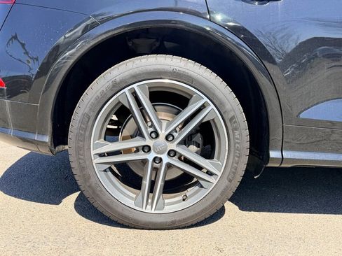 Used 2018 Audi SQ5 Prestige w/ Prestige Package AWD/4WD image 30