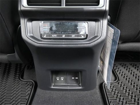 New 2026 Volkswagen Atlas SEL image 24