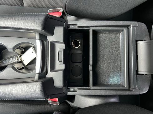 Used 2017 MAZDA MAZDA3 Sport image 33