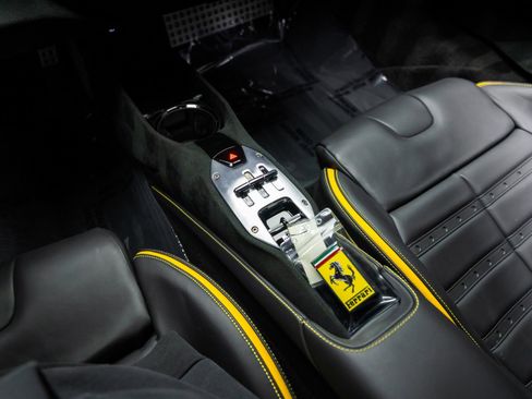 Used 2022 Ferrari SF90 Stradale image 62