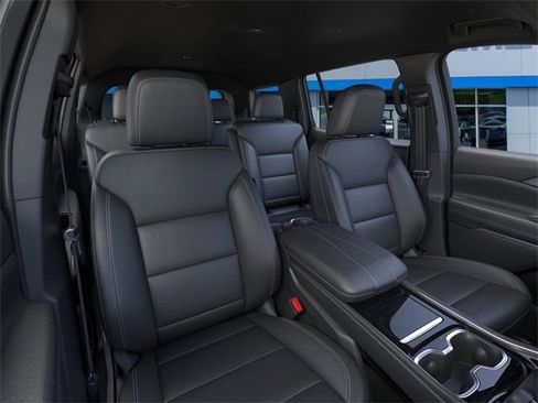New 2026 Chevrolet Traverse LT image 16