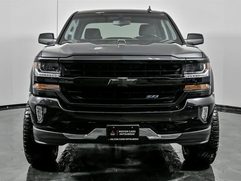 Used 2018 Chevrolet Silverado 1500 LT w/ All Star Edition image 4