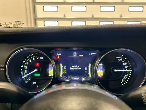 Used 2022 Jeep Wrangler Unlimited Sahara w/ Cold Weather Group image 21