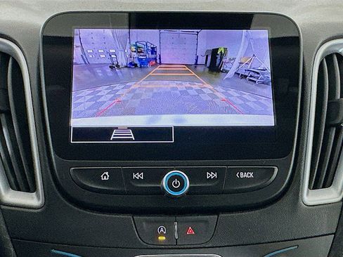 Used 2023 Chevrolet Malibu LT image 15