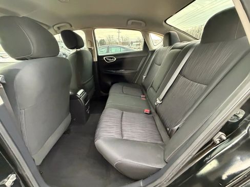 Used 2019 Nissan Sentra SV image 11