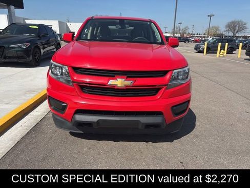 Used 2017 Chevrolet Colorado W/T AWD/4WD image 3