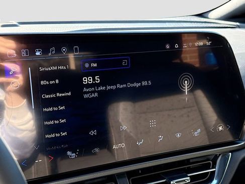 New 2026 Chevrolet Equinox EV LT image 16