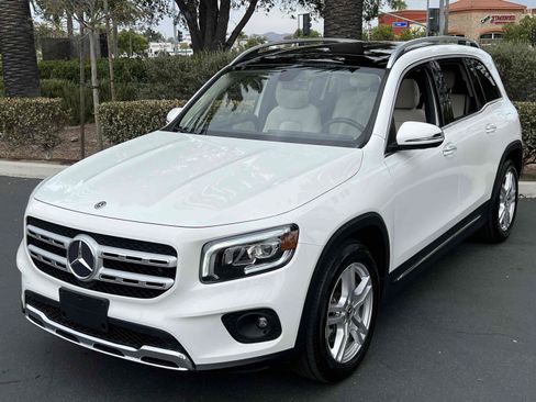 Used 2020 Mercedes-Benz GLB 250 4MATIC image 42