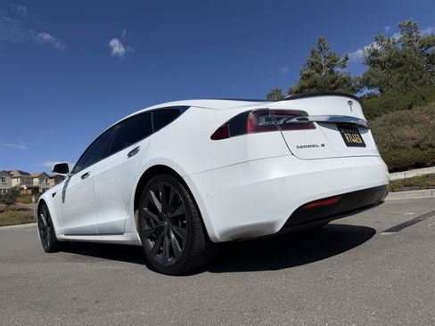 Used 2018 Tesla Model S 100D AWD/4WD image 10