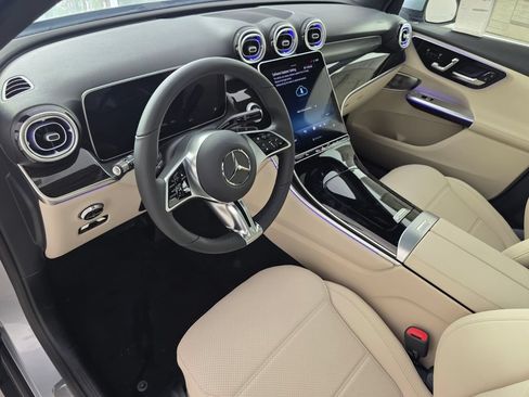 New 2027 Mercedes-Benz GLC 300 image 7