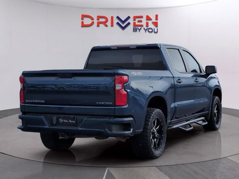 Used 2021 Chevrolet Silverado 1500 Custom image 5