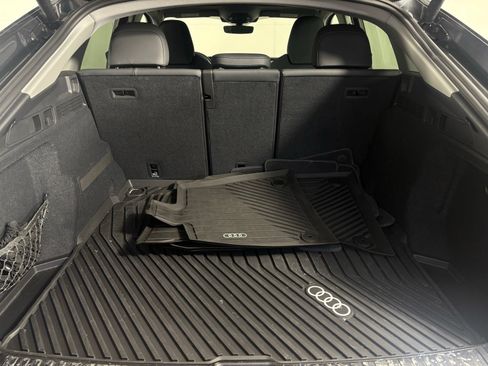 Used 2025 Audi Q5 Premium Plus w/ Premium Plus AWD/4WD image 19