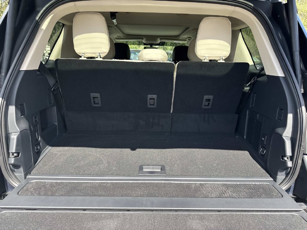 New 2027 Lincoln Navigator Reserve AWD/4WD image 11